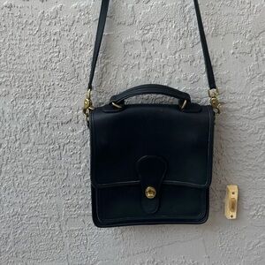 Vintage Coach 5150 Station Black Leather Bag